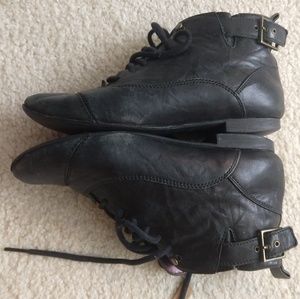 Clark's leather ankle boots